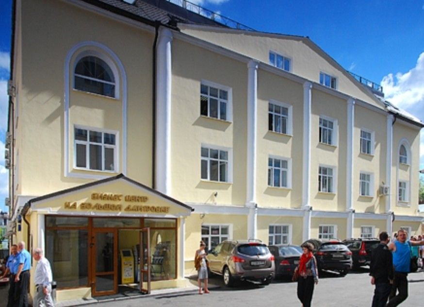 фасад дома, здание по адресу г Москва, ул Большая Дмитровка, д 32 стр 4 